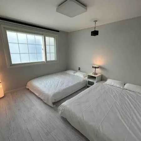 Stay Here Busan Exterior photo